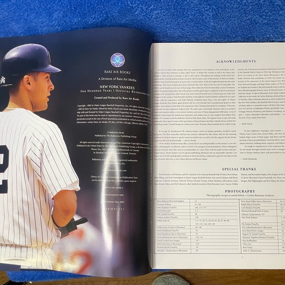 2002 - New York Yankees, 100 Years of Tradition Book. - Picture 2 of 8